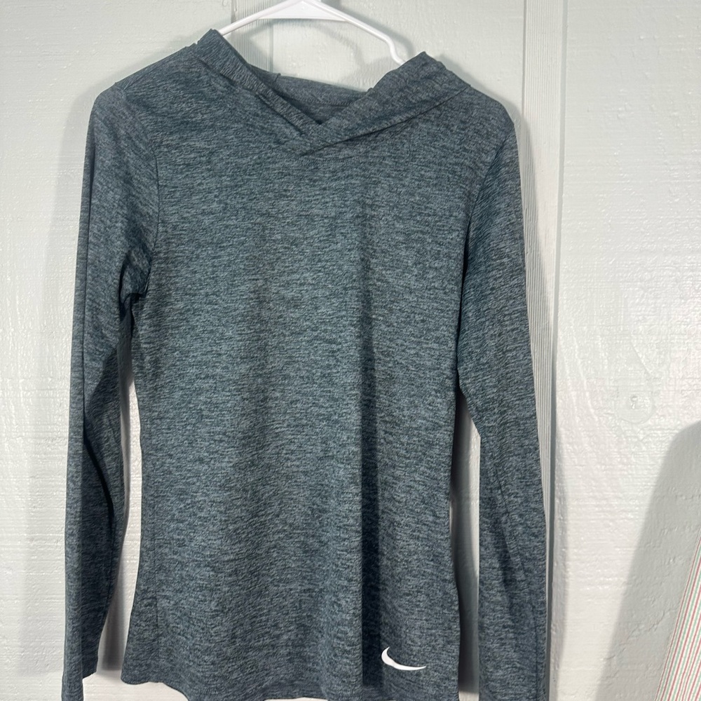 Nike Womens Gray Long Sleeve Dri Fit Top Size Small EUC - Picture 2 of 7